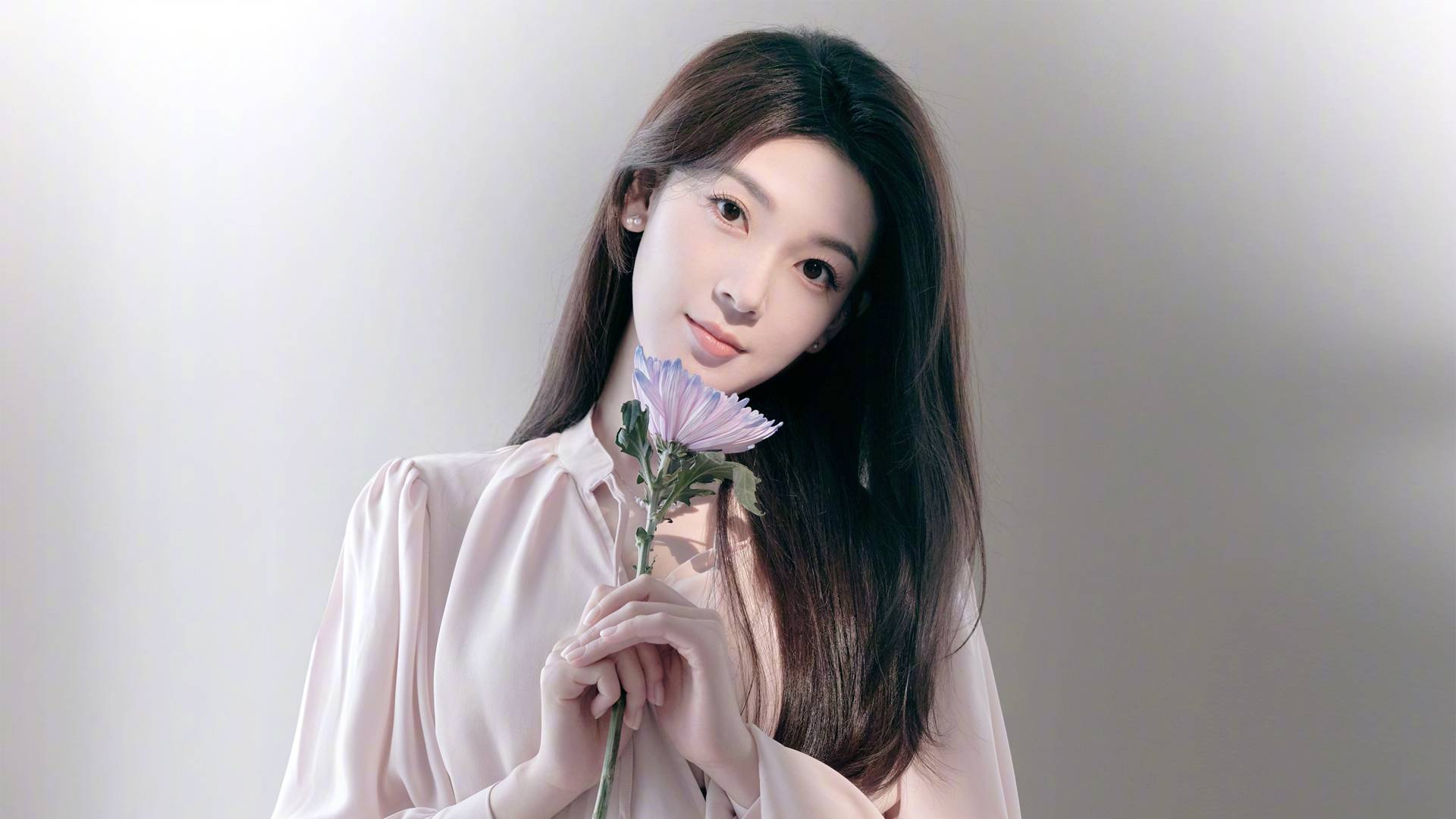 仙气飘飘的长发美女陈瑶