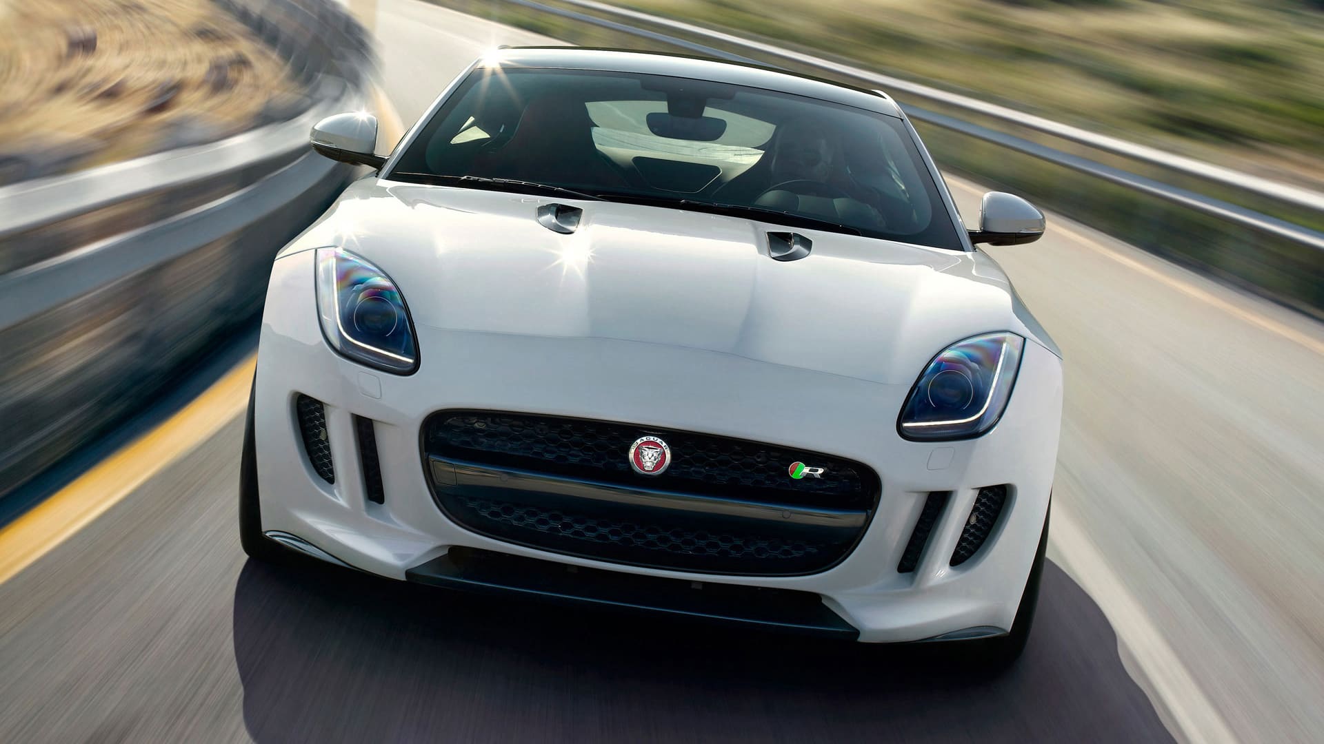 捷豹f-type coupe跑车高清桌面壁纸（1）