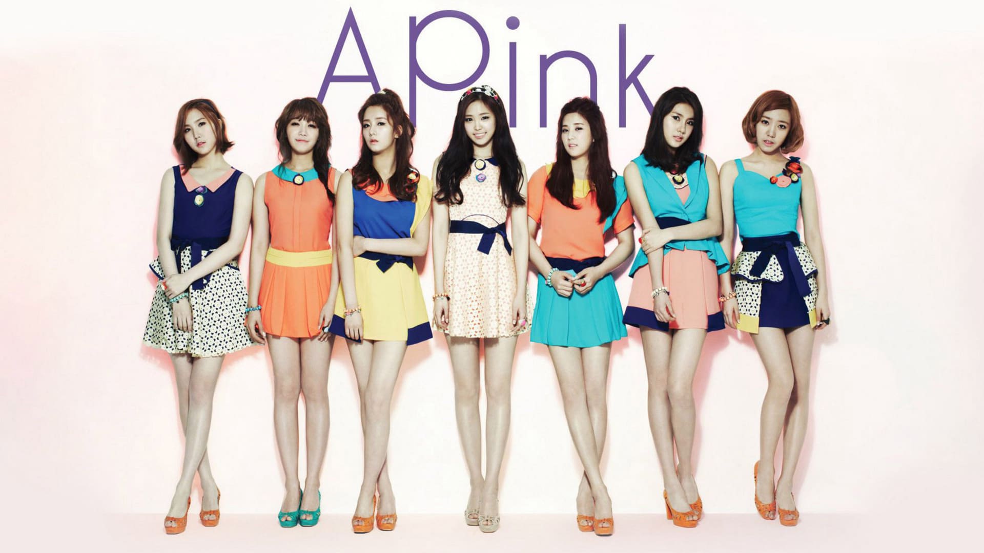 清新养眼韩国美女A Pink组合经典桌面壁纸（3）