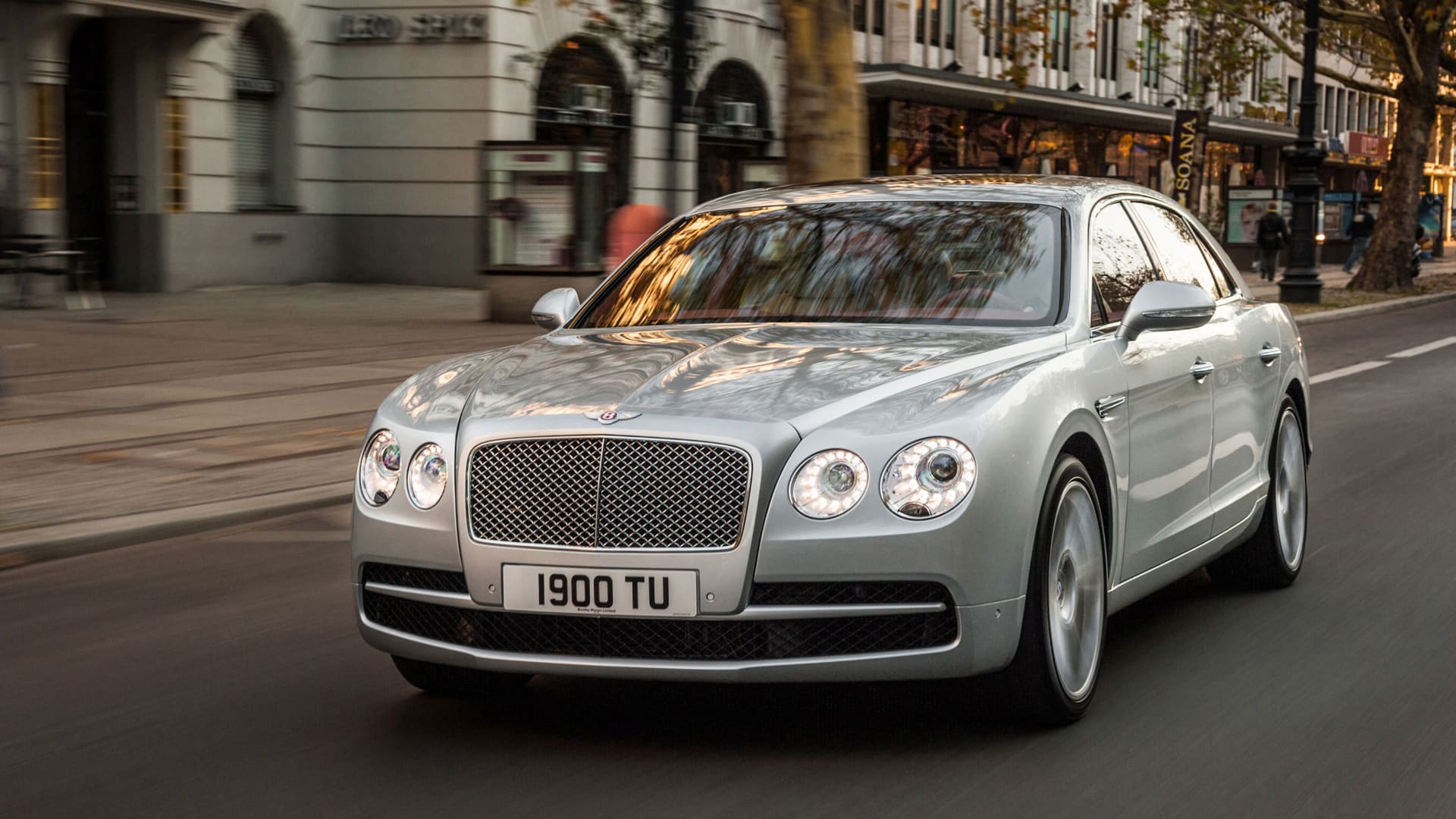 宾利飞驰V8汽车高清壁纸（1）