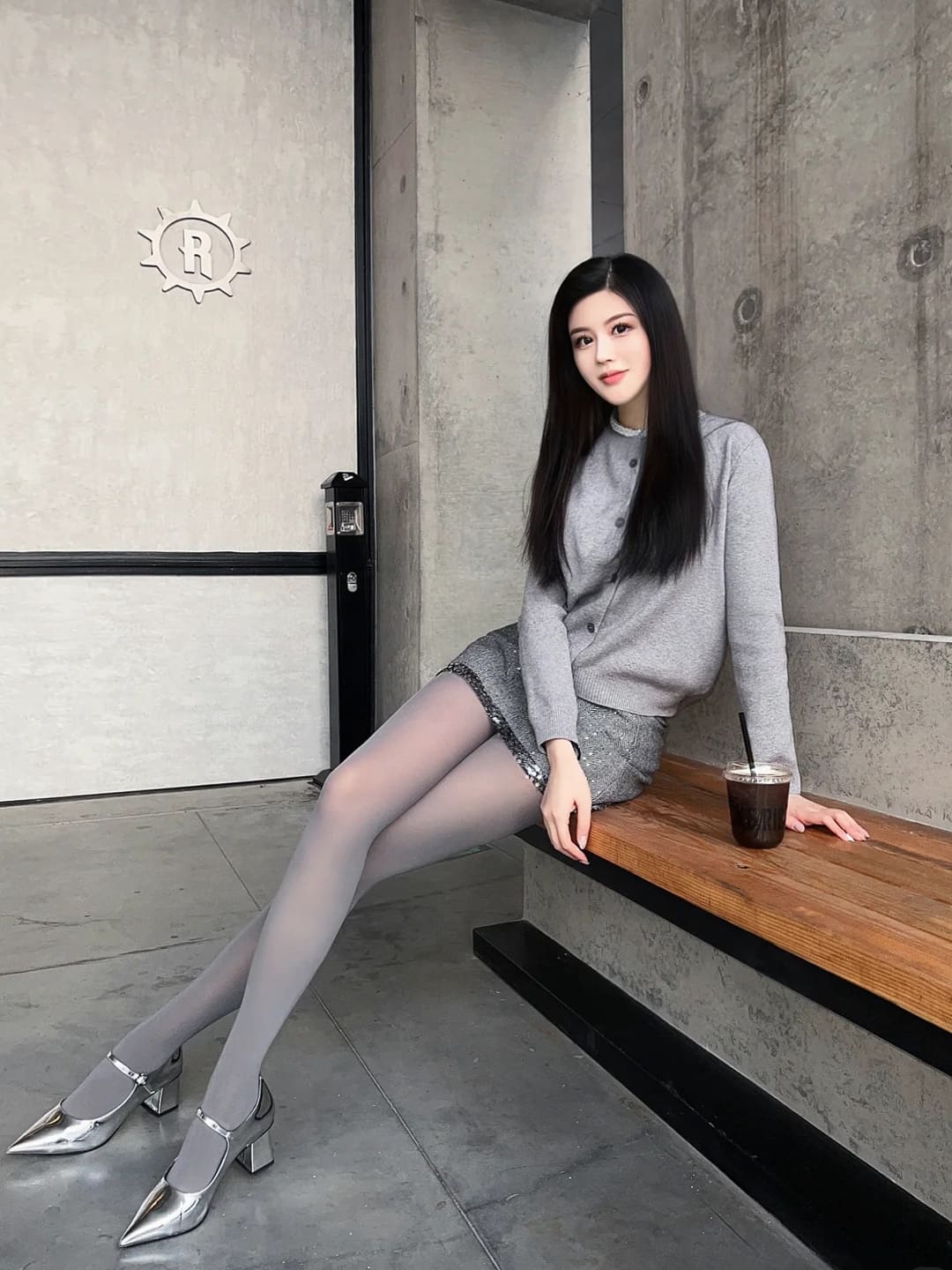 Karenaaa：浅试一下灰色
