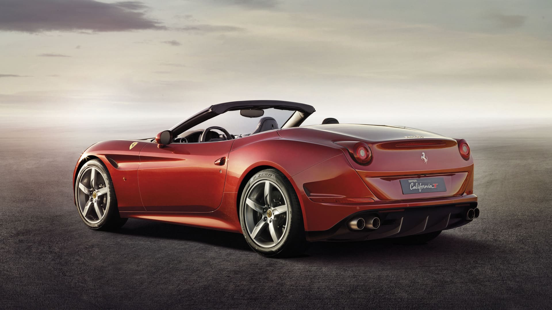 2015法拉利California炫酷汽车桌面壁纸（2）