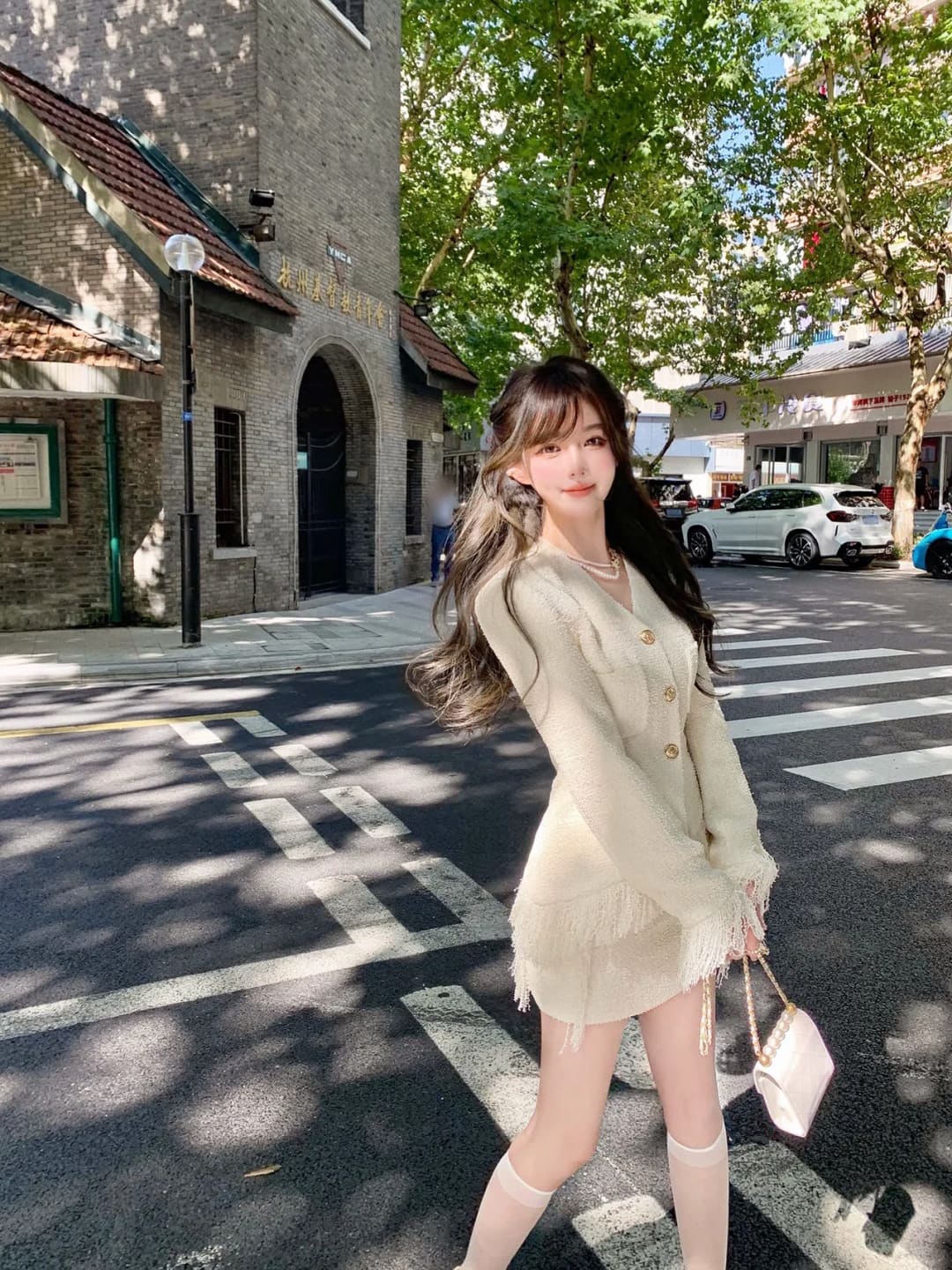 田德莉娜：光落在你脸上（1）