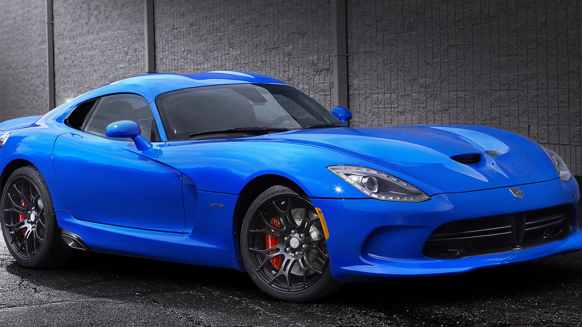 2015款道奇蝰蛇SRT超酷炫跑车桌面壁纸（2）