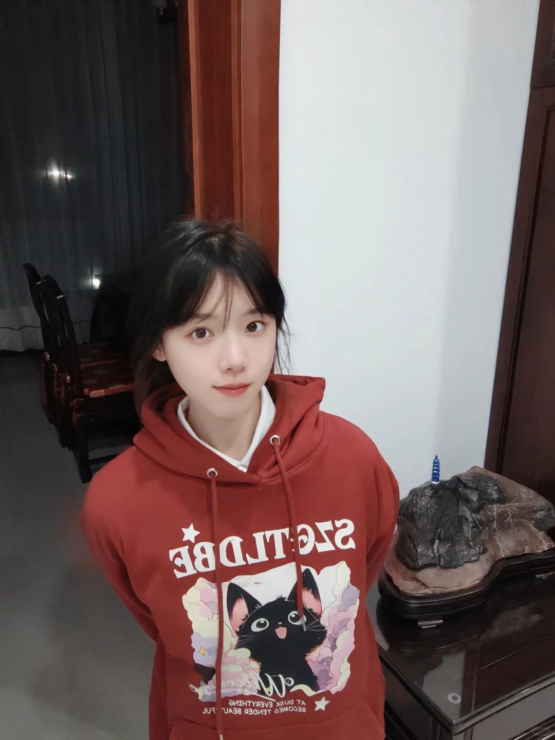 原来是璐：穿得红红火火的准备过新年啦