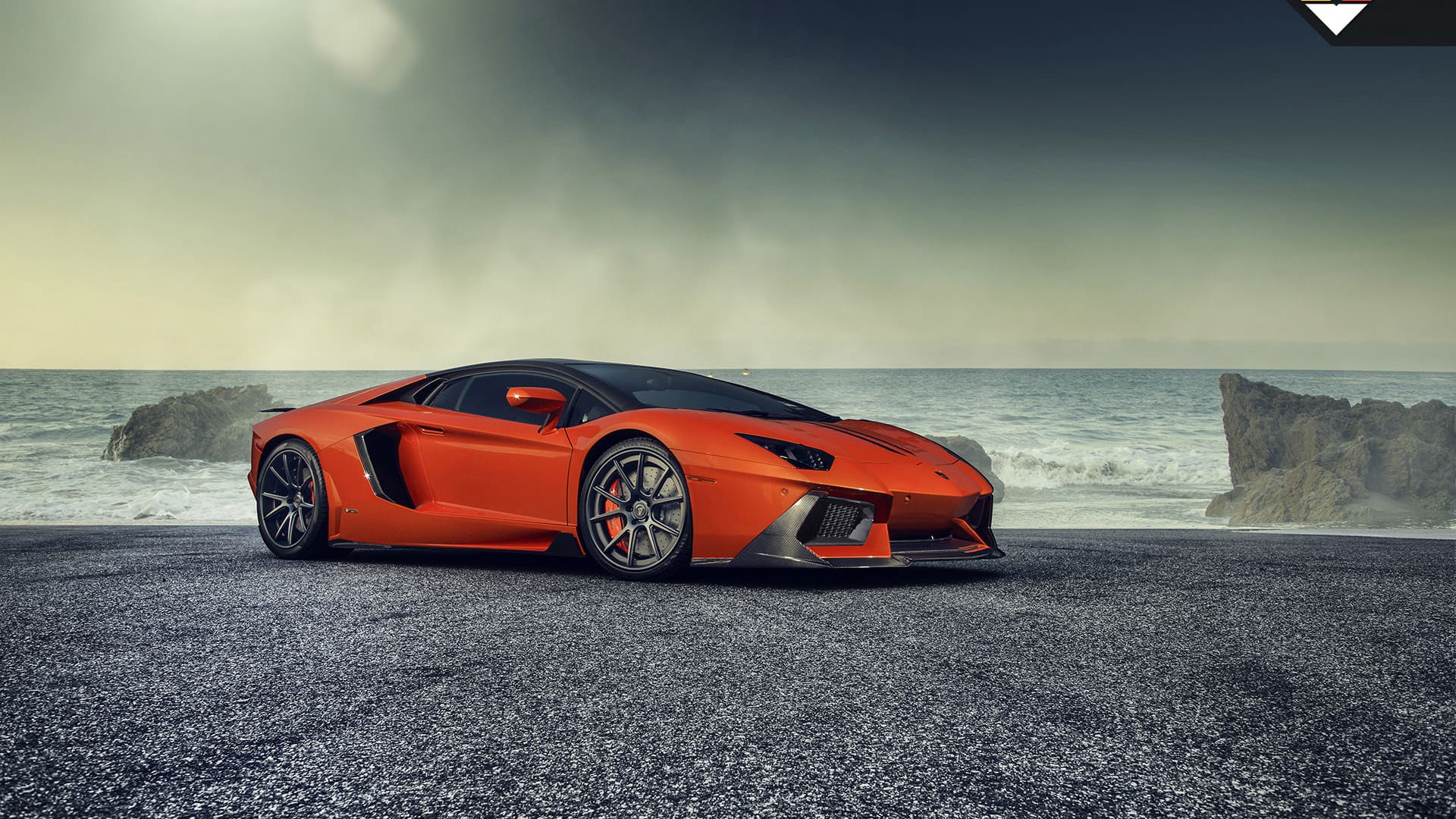 超酷兰博基尼炫彩橙色改装版跑车桌面壁纸（2）