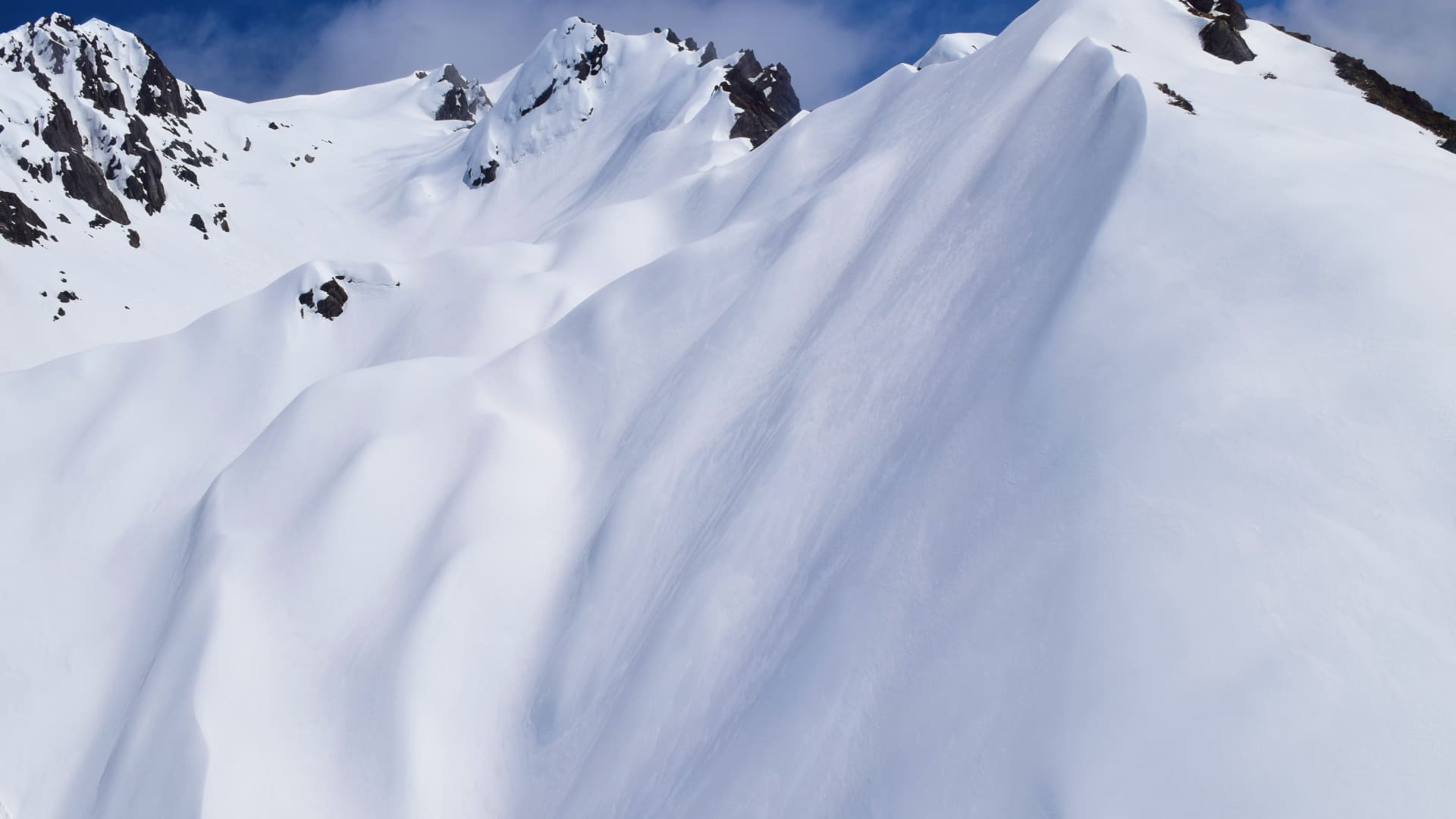 洁白雪山风光高清图片壁纸（1）