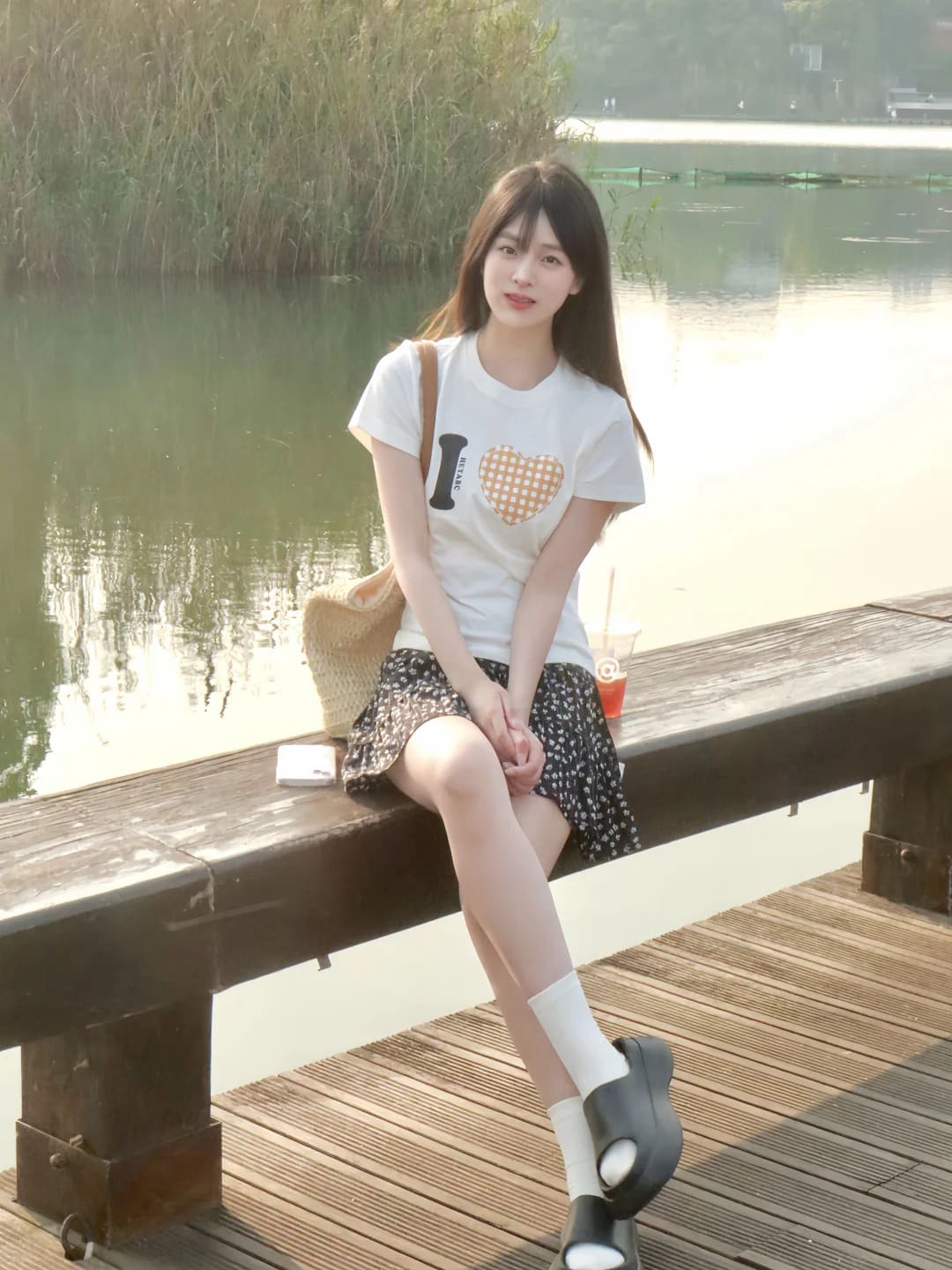 爱吃蛋挞：少女感穿搭（2）