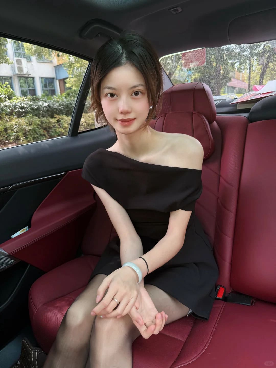 欣欣汁：车内拍照真是绝绝子！